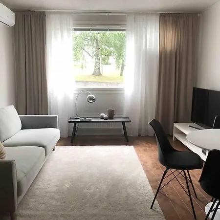 Lovely Two Unit With Free Parking Apartment